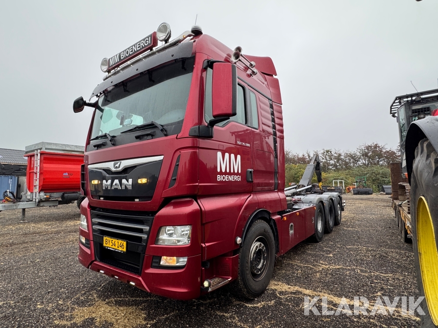 Lastbil MAN TG, 35. 8X4- BL med krog