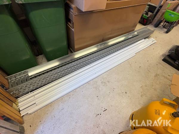 Kabelbakker og spotskinner
