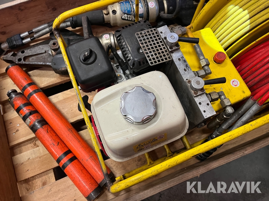 Frigørelses værktøj + pumpestation