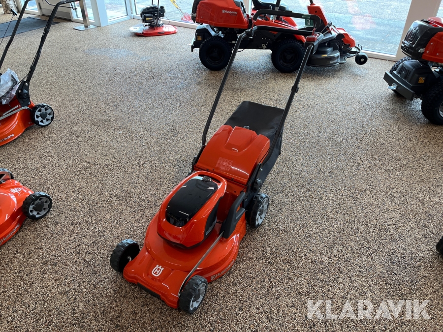Græsslåmaskine Husqvarna LC 247i