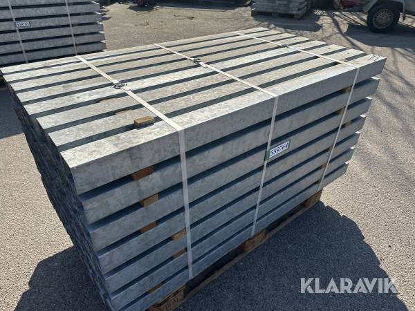 Galvaniserede stolper 1,5m lange - 57 styk