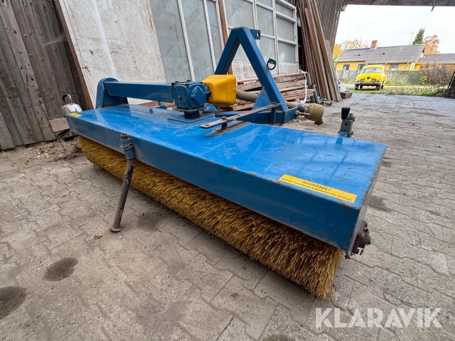 Kost Kværs Traktor & Maskinforretning KT-144