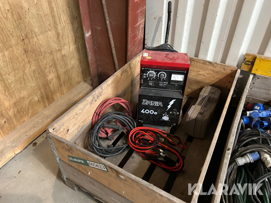 Auto lader, samt startkabler Dania 400E