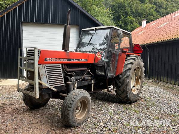 Veteran traktor URSUS de luxe C-1201 Russisk muskelbundt 6,8 liters række sekser