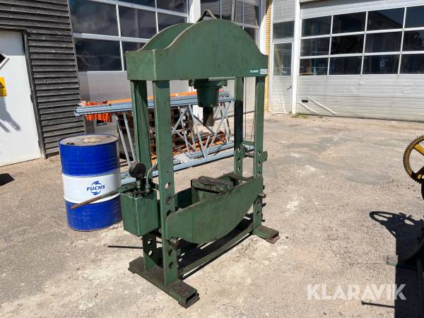 Presser 60 tons