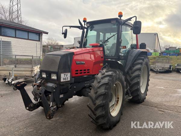 Traktor Valtra 6750