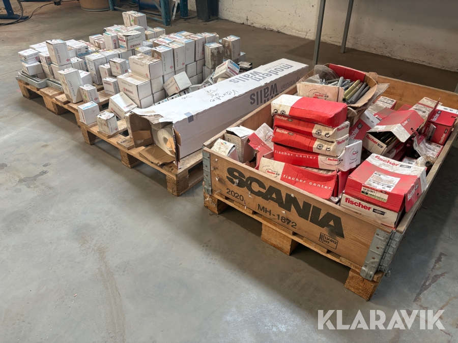 Blandet lot skruer, bolte og gevinstænger 