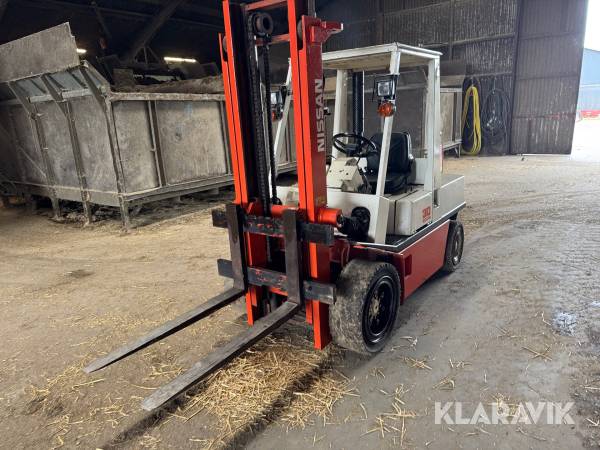 Truck Nissan EGH02A30OU