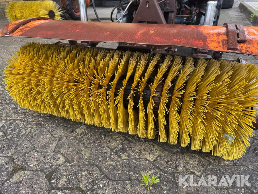 Kompakt traktor Kubota B7 100 HD