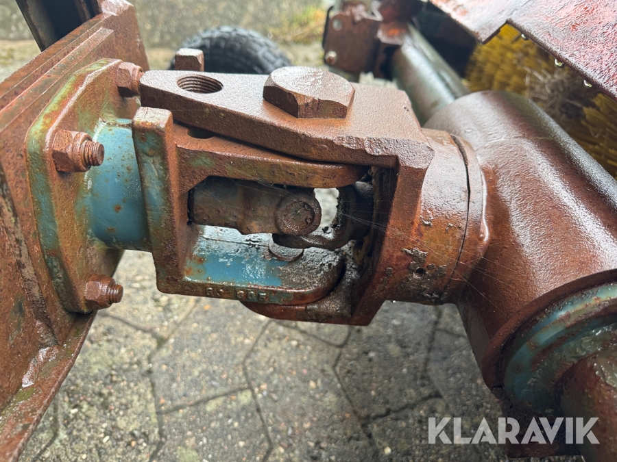 Kompakt traktor Kubota B7 100 HD