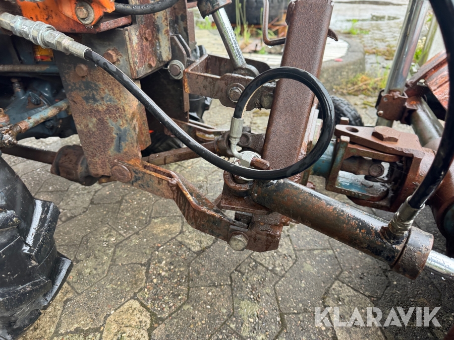 Kompakt traktor Kubota B7 100 HD