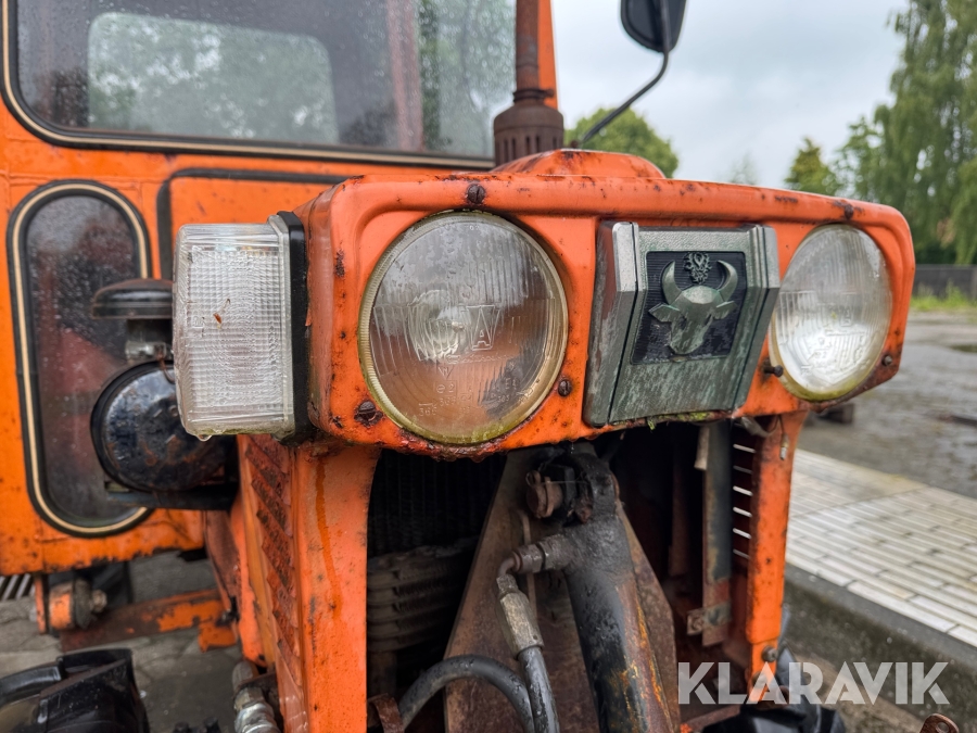 Kompakt traktor Kubota B7 100 HD