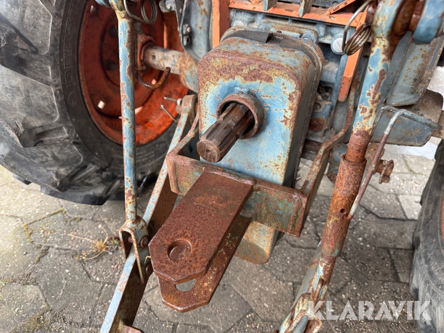 Kompakt traktor Kubota B7 100 HD