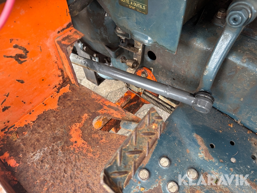 Kompakt traktor Kubota B7 100 HD