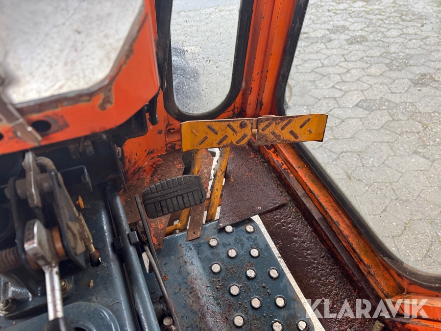Kompakt traktor Kubota B7 100 HD