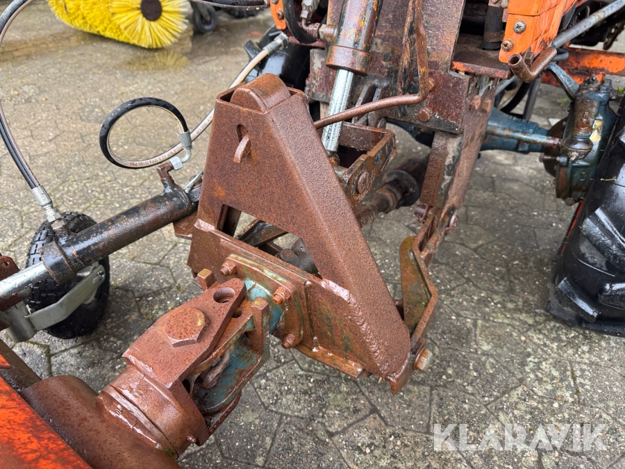Kompakt traktor Kubota B7 100 HD