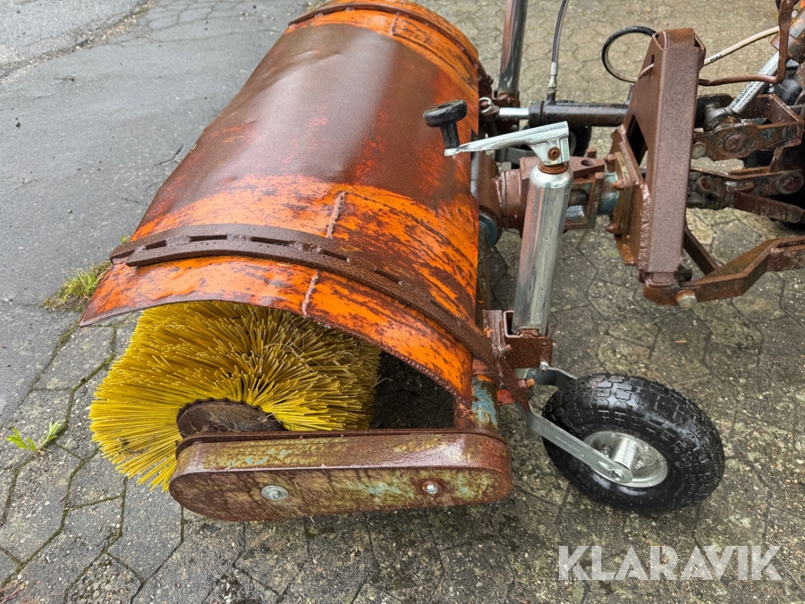Kompakt traktor Kubota B7 100 HD