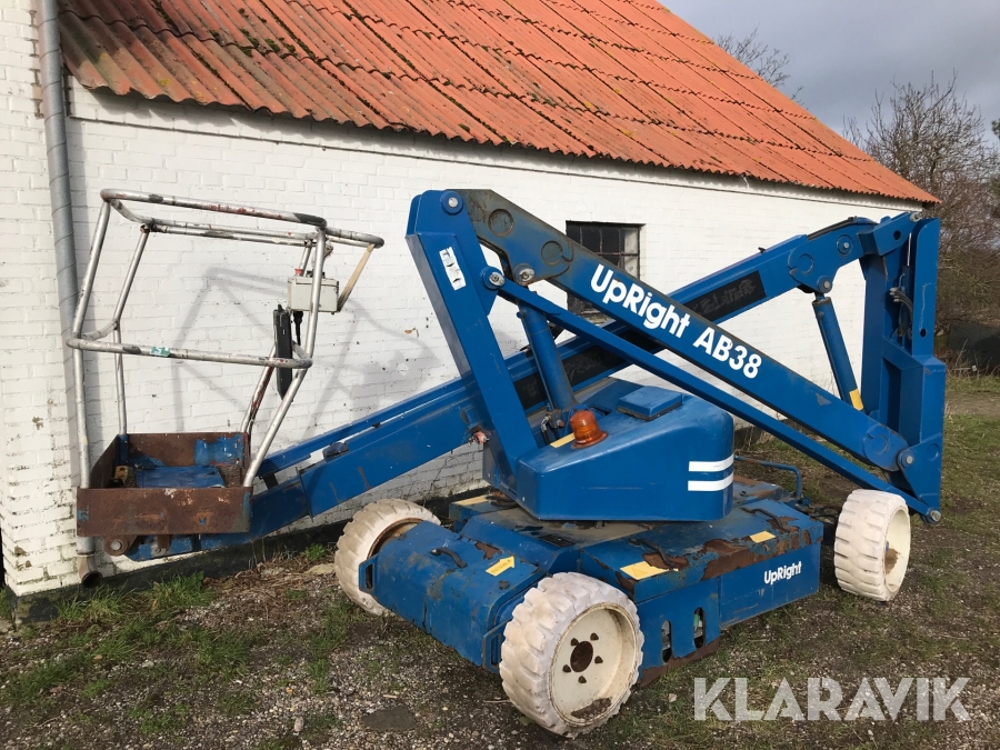 Bomlift UPright AB38