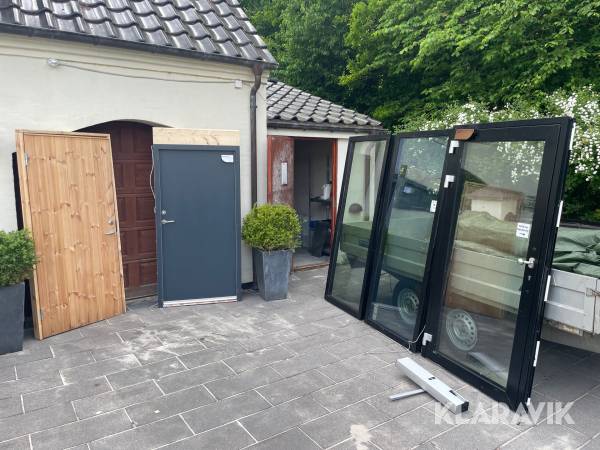 Døre 3 styk og vinduer 2 styk