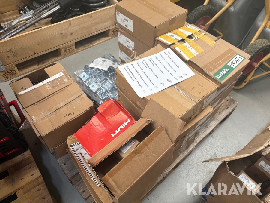 Lot: Beslag og bolte Hilti