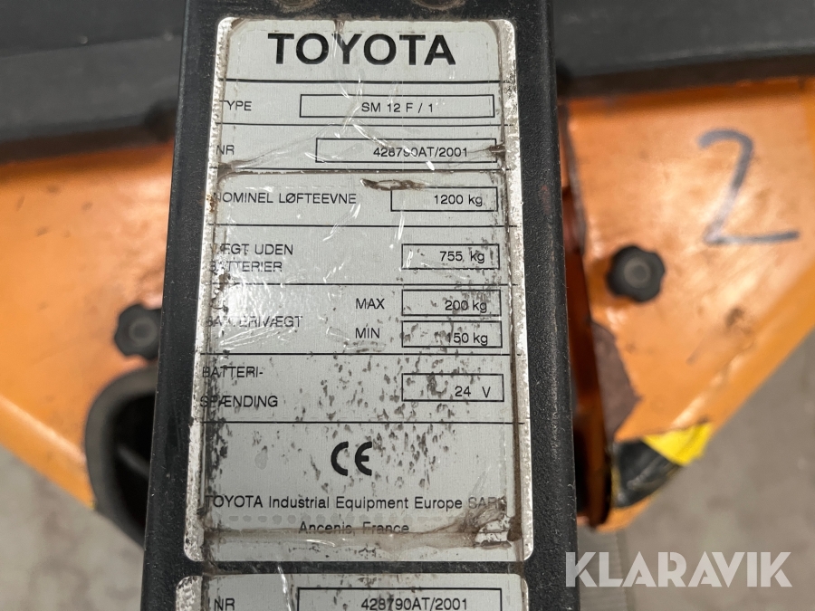 El stabler Toyota SM 12 F / 1 integreret lader