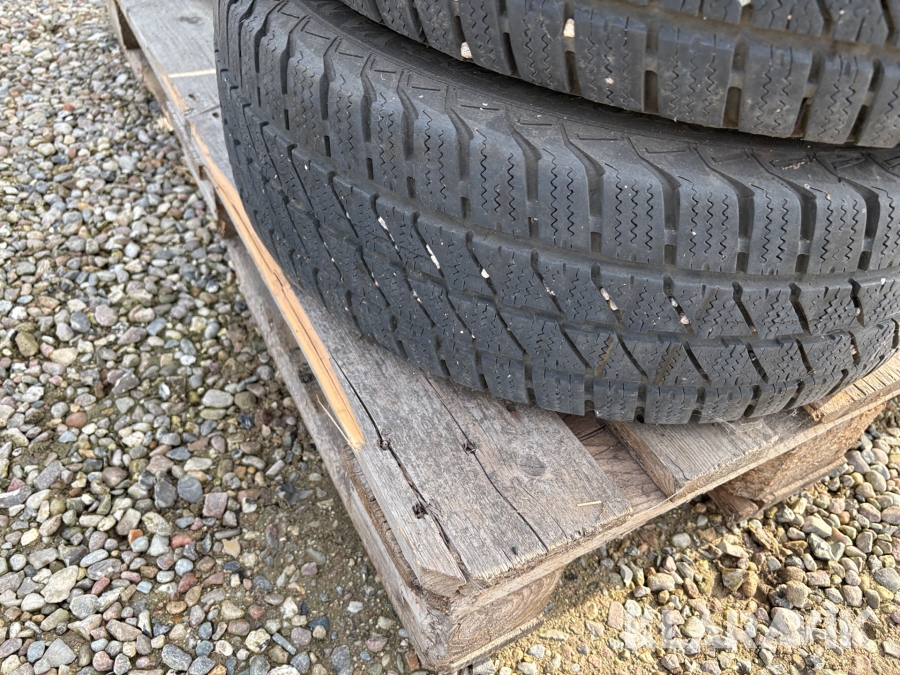 Dæk med fælge Viking Snowtech van