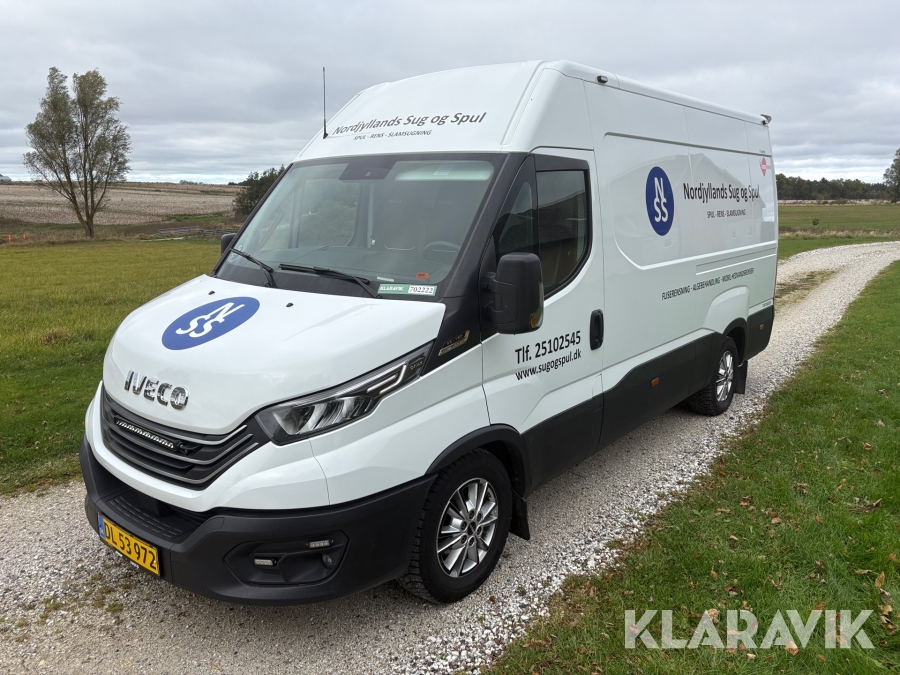 Varebil Iveco Daily 35-180 med indbygget spule- og renseanlæg