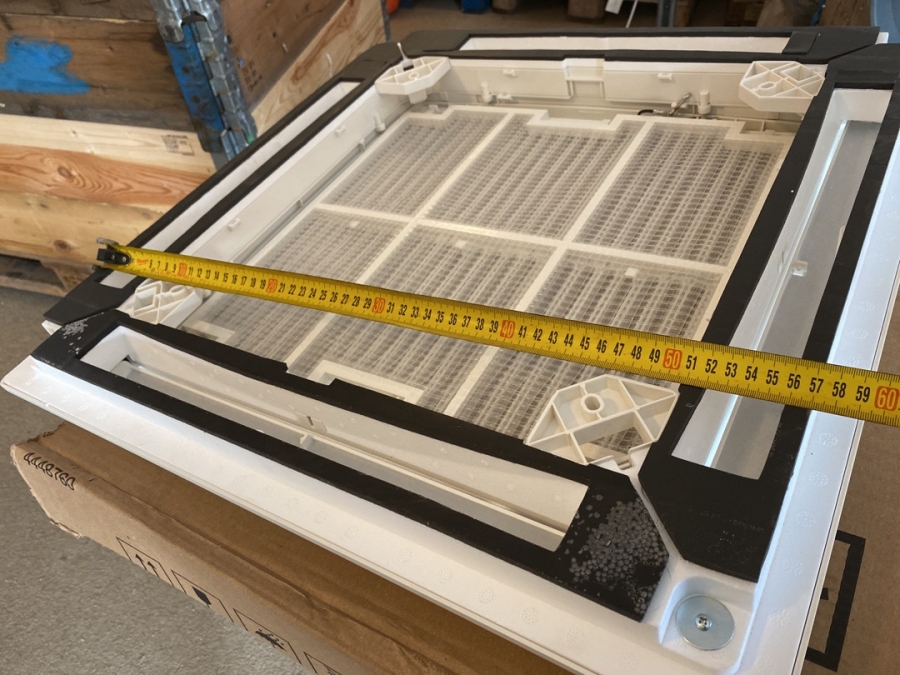 Klaravik Auktioner | Rist til ventilation