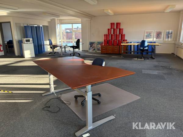 Lot: kontormøbler