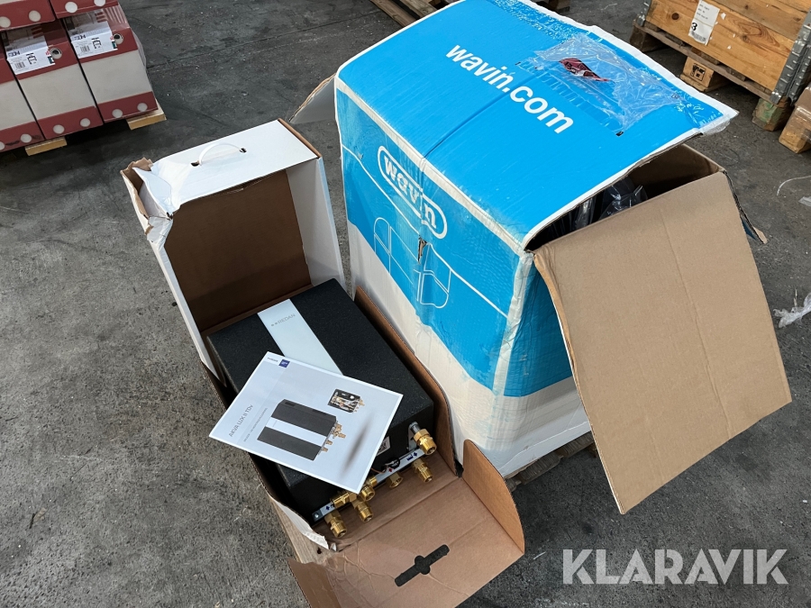 Fjernvarmeunit og bundmodul Redan & Wavin