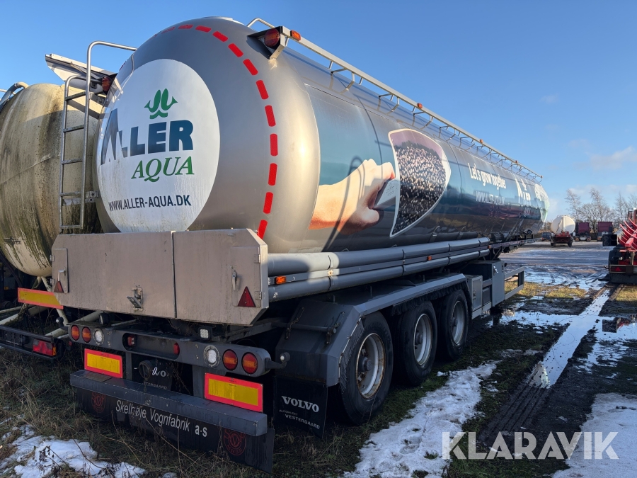 Fodertank trailer Tranders TS60/24/16 8 rum 60 kubikmeter tank