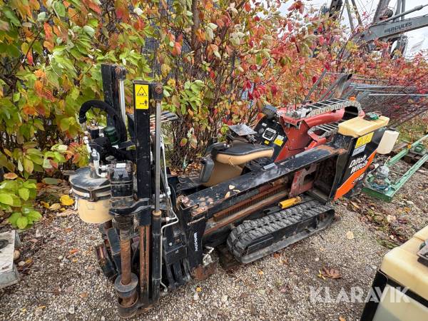 Bor og borevogn Ditch Witch JT5