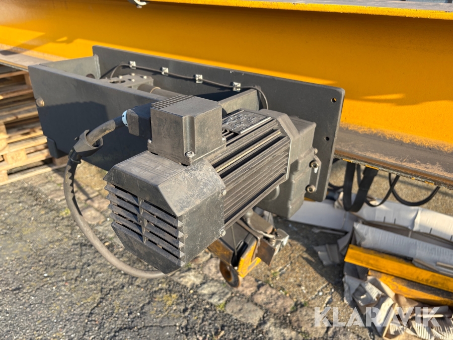 Travers Kran Krone 2,0 tons