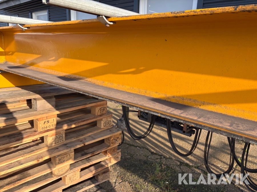 Travers Kran Krone 2,0 tons