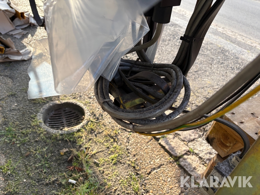 Travers Kran Krone 2,0 tons
