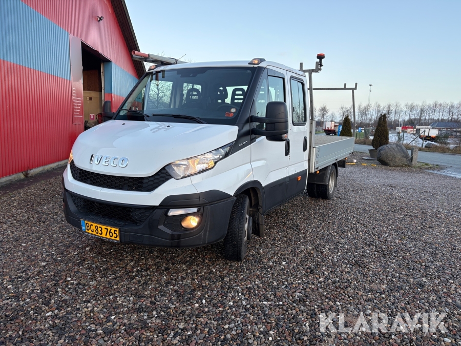 Mandskabsvogn Iveco 35C15 med lad