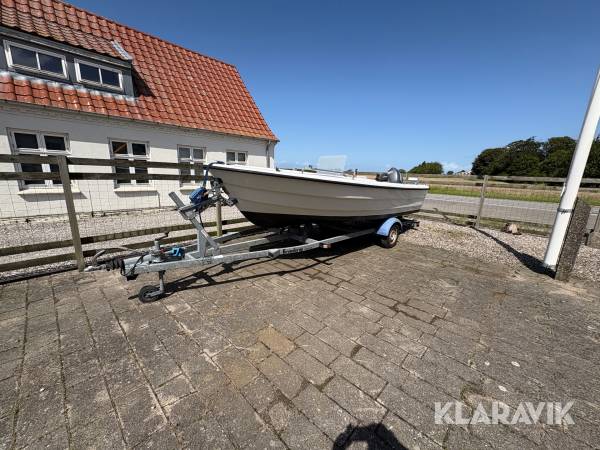 Båd og trailer