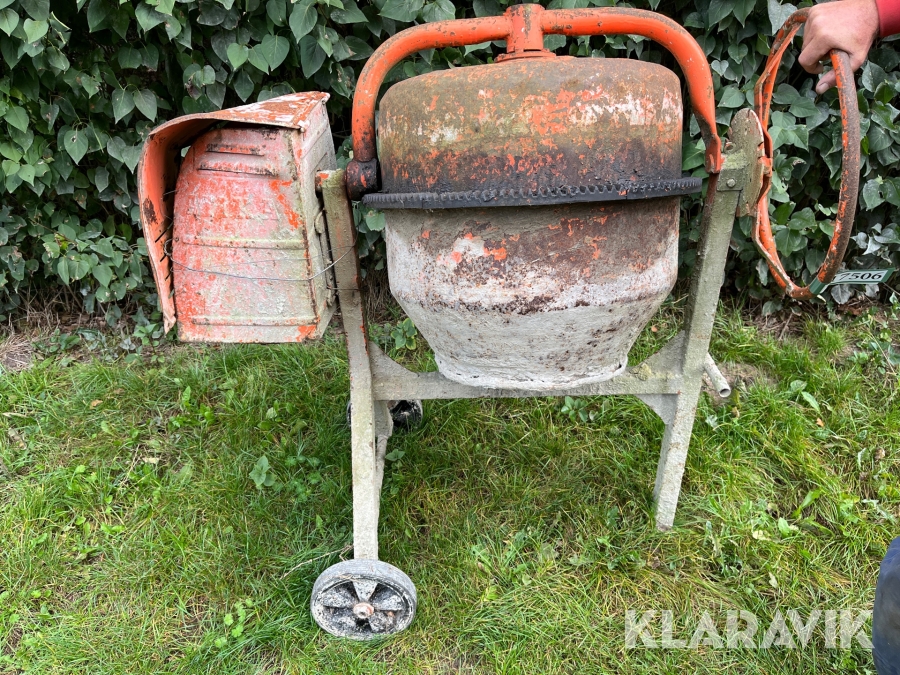 Blandemaskine. Atika 140