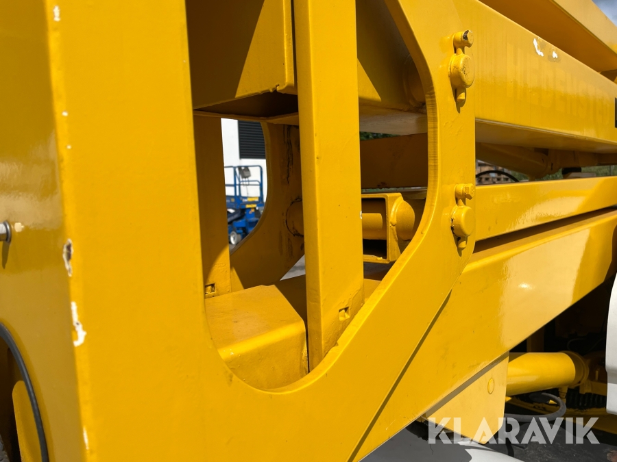 Bomlift NIGTYLIFT HR 15