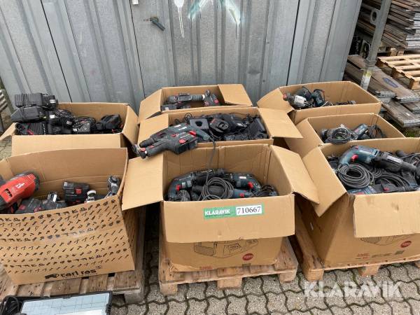 Blandet lot Bosch slagboremaskiner og stiksave Bosch GBH-2-23 REA og GST 85P