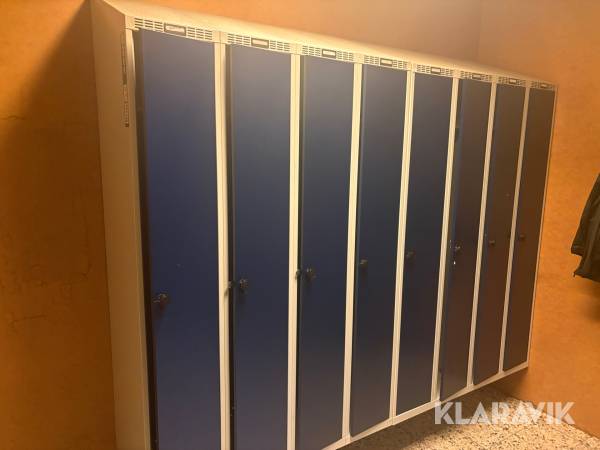 Garderobeskabe - 8 styks i alt