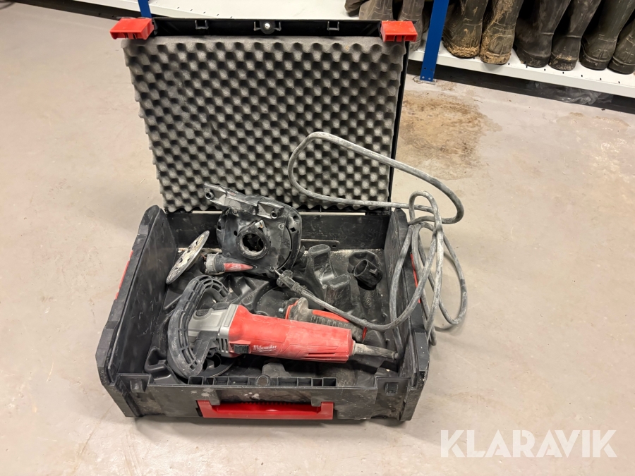 Betonsliber Milwaukee AGV 12-125 X 125 mm med støvskærm og tilbehør