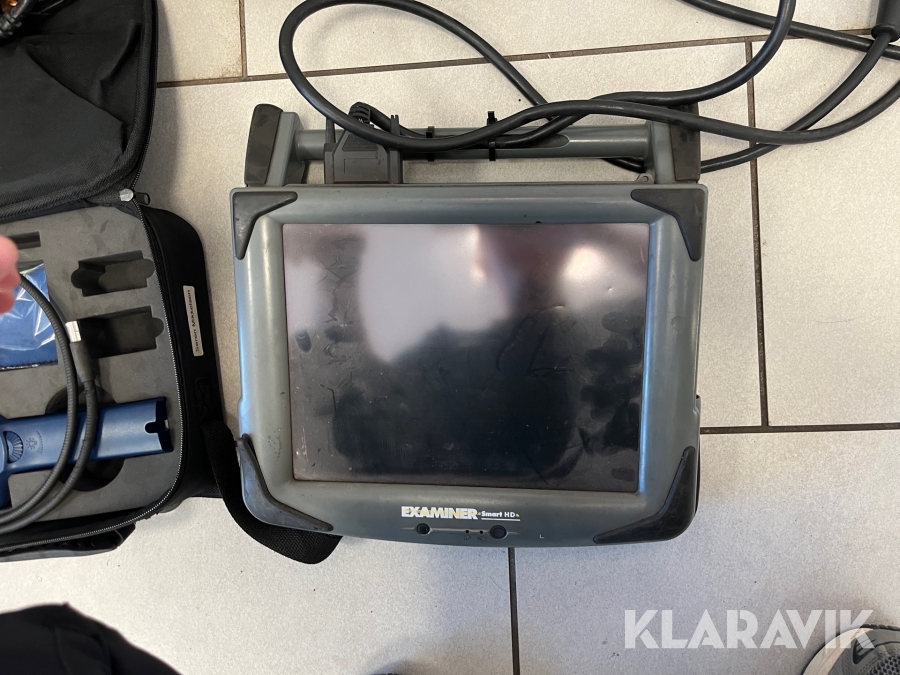 Blandet lot - Biludstyr batteribooster, ford tester, kamera og lednibgssøger