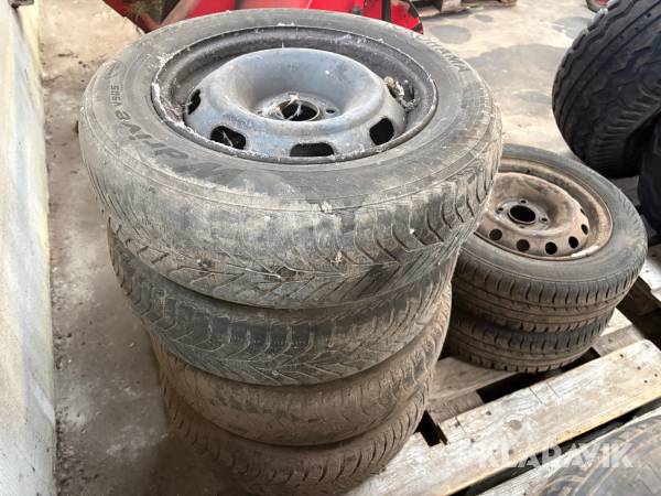 Dæk med fælg - 6 styks