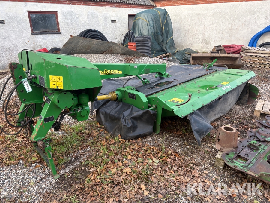 Skårlægger John Deere 331