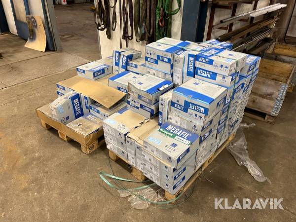 Svejstråd Cirka 80 kasser