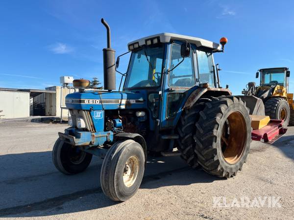 Veterantraktor Ford 6610 med Tvillingehjul