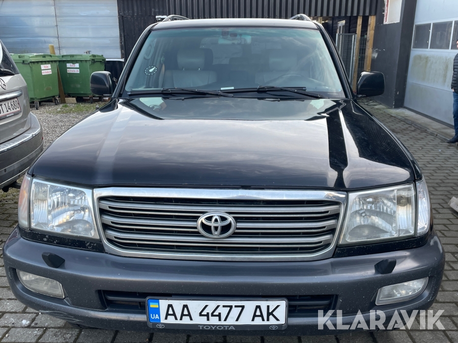 Toyota Land Cruiser V8