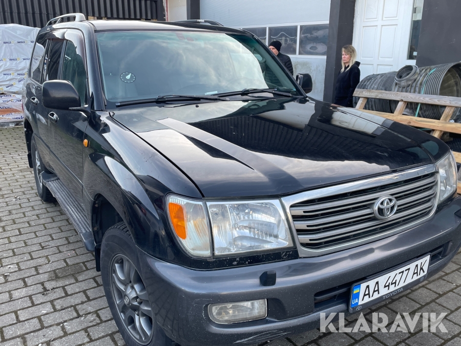 Toyota Land Cruiser V8