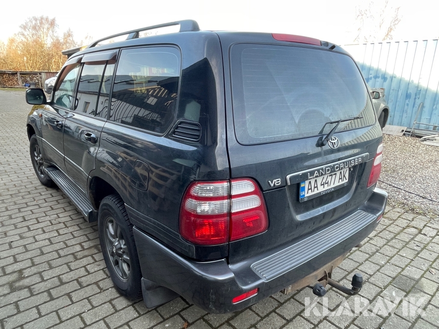 Toyota Land Cruiser V8